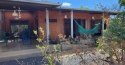 Maravilhosa Casa – pegada ecológica – 2,5km de Cavalcante/GO sentido Cachoeira Santa Barbara – Chapada dos Veadeiros Maravilhosa Casa – pegada ecológica – 2,5km de Cavalcante/GO sentido Cachoeira Santa Barbara – Chapada dos Veadeiros