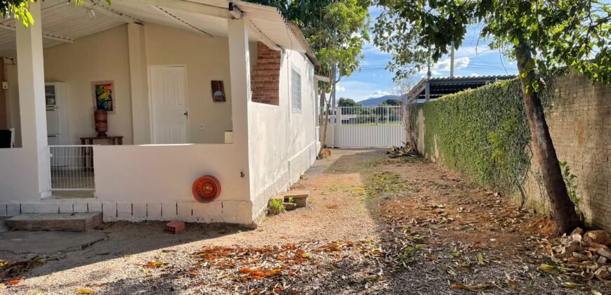 Casa – Quintal – Monte Sinei -Alto Paraíso de Goiás