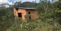 Chácara Suçuarana com RIO, Próximo a Cachoeira do Poço Encantado – Chapada dos Veadeiros
