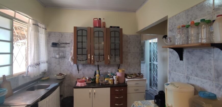 Casa – Quintal com Fruteiras – Monte Sinai – Alto Paraíso de Goiás