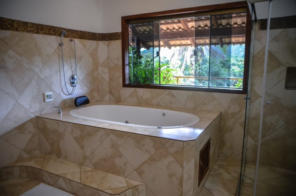 Maravilhosa Casa na Natureza – Condomínio Rural – 2 km do Centro de Alto Paraíso de Goiás