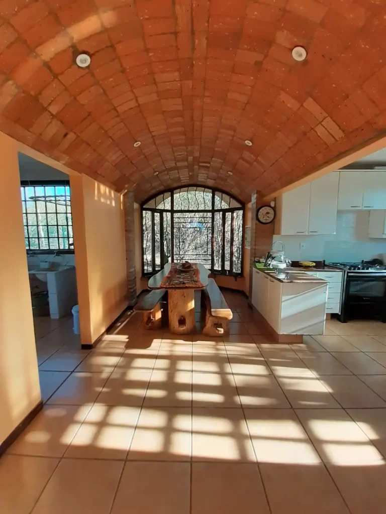 Vende-se Linda Casa Mística – Área de Laser – Estância Paraíso – Alto Paraíso de Goiás