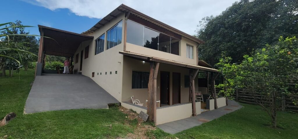 Casa – Rio – Lote 9.000 m2 – Alto Paraíso de Goiás