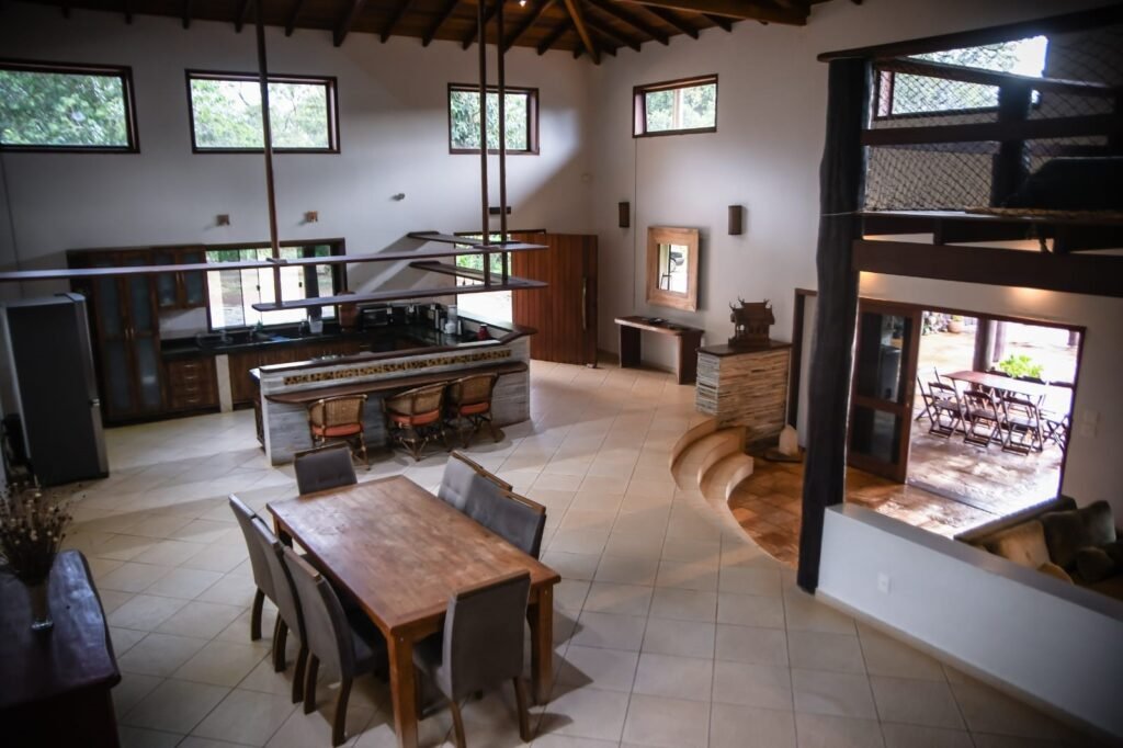Maravilhosa Casa na Natureza – Condomínio Rural – 2 km do Centro de Alto Paraíso de Goiás