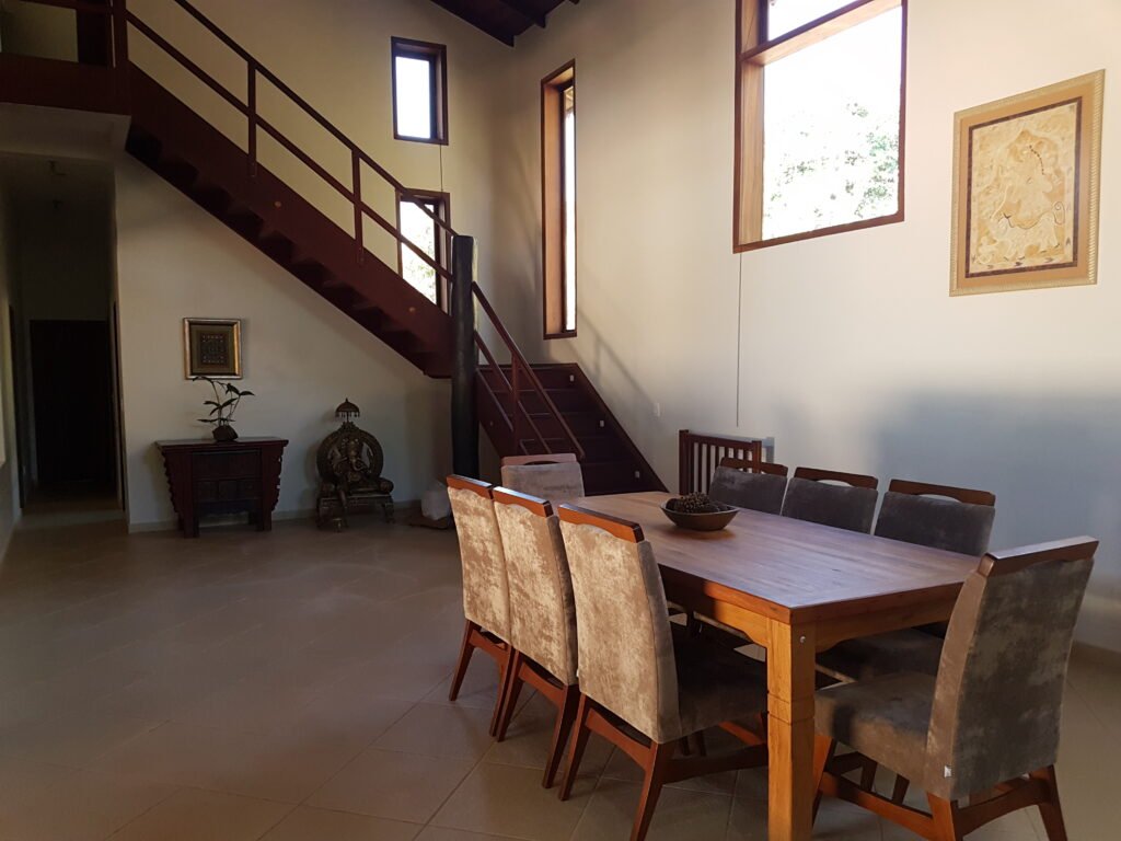 Maravilhosa Casa na Natureza – Condomínio Rural – 2 km do Centro de Alto Paraíso de Goiás