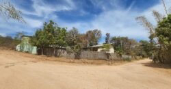 Casa + 2 Kitnet’s – São Jorge – Alto Paraíso de Goiás Casa + 2 Kitnet’s – São Jorge – Alto Paraíso de Goiás