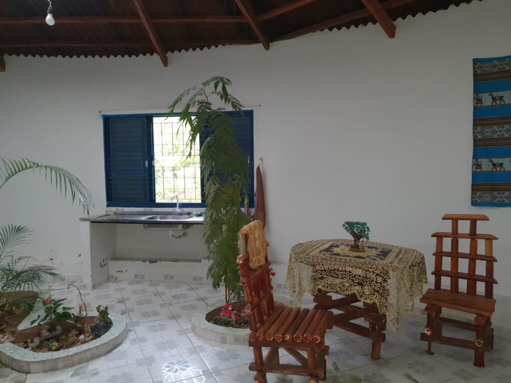 Chácara 4ha Beira Rio dos Couros – Casa Exótica e Ecológica – 12 km Alto Paraíso sentido São Jorge