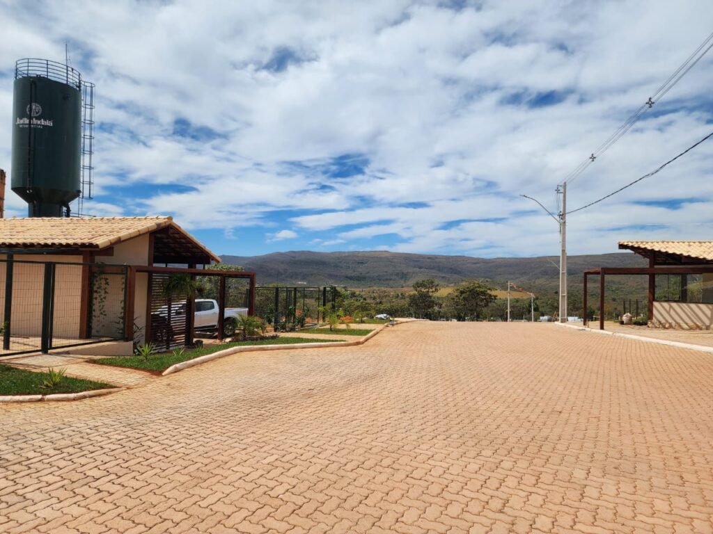 Lotes de 800 a 974m2 m2 –  Condomínio Indaía – Alto Paraíso de Goiás