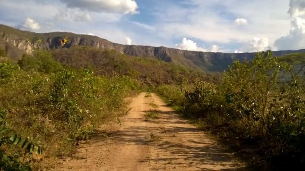 Chácara 14,6ha- Linda Vista – Poço artesiano – na Fazenda Santa Rita – 14km de Alto Paraíso de Goiás