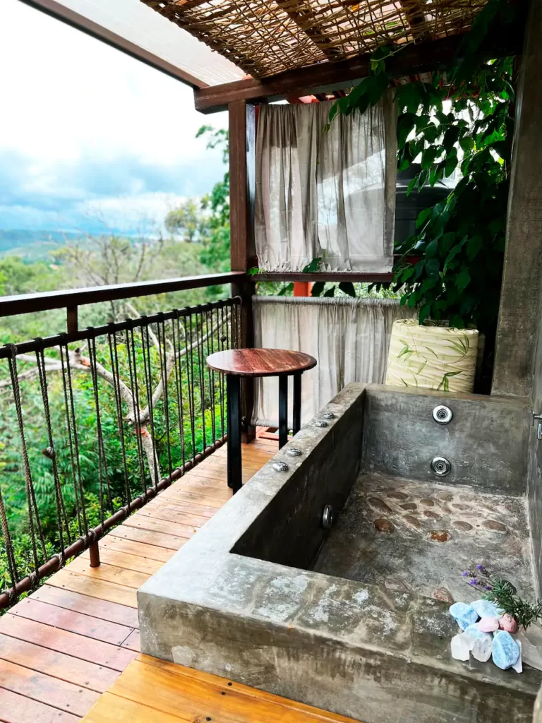 Pousada – Alto Padrão – Piscina Natural – Bairro Eldorado – Alto Paraíso de Goiás