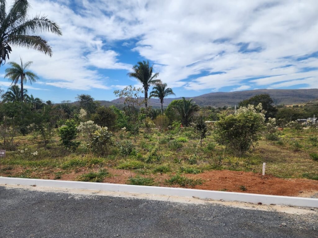 Lotes de 800 a 974m2 m2 –  Condomínio Indaía – Alto Paraíso de Goiás
