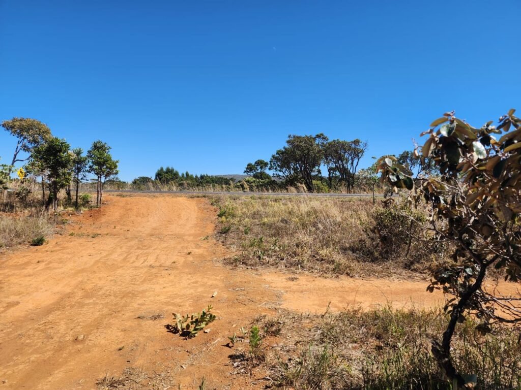 Chácara 4ha – Poço artesiano – 5km de Alto Paraíso sentido Cachoeira dos Cristais – Chapada dos Veadeiros