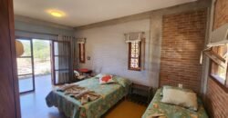 Maravilhosa Casa – pegada ecológica – 2,5km de Cavalcante/GO sentido Cachoeira Santa Barbara – Chapada dos Veadeiros Maravilhosa Casa – pegada ecológica – 2,5km de Cavalcante/GO sentido Cachoeira Santa Barbara – Chapada dos Veadeiros