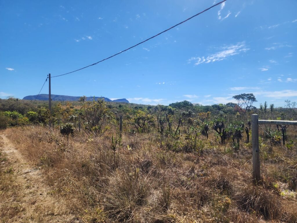 Chácara 4.000 m2 – Rio – Condomínio Rural – 12 km de Alto Paraíso sentido São Jorge