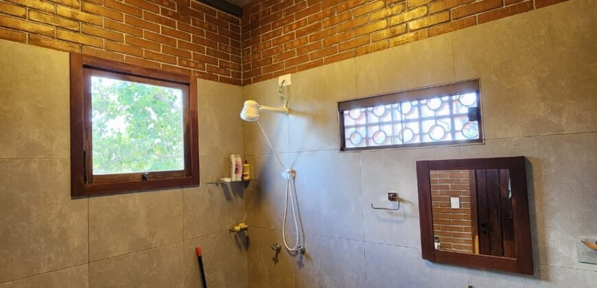 Maravilhosa Casa – pegada ecológica – 2,5km de Cavalcante/GO sentido Cachoeira Santa Barbara – Chapada dos Veadeiros