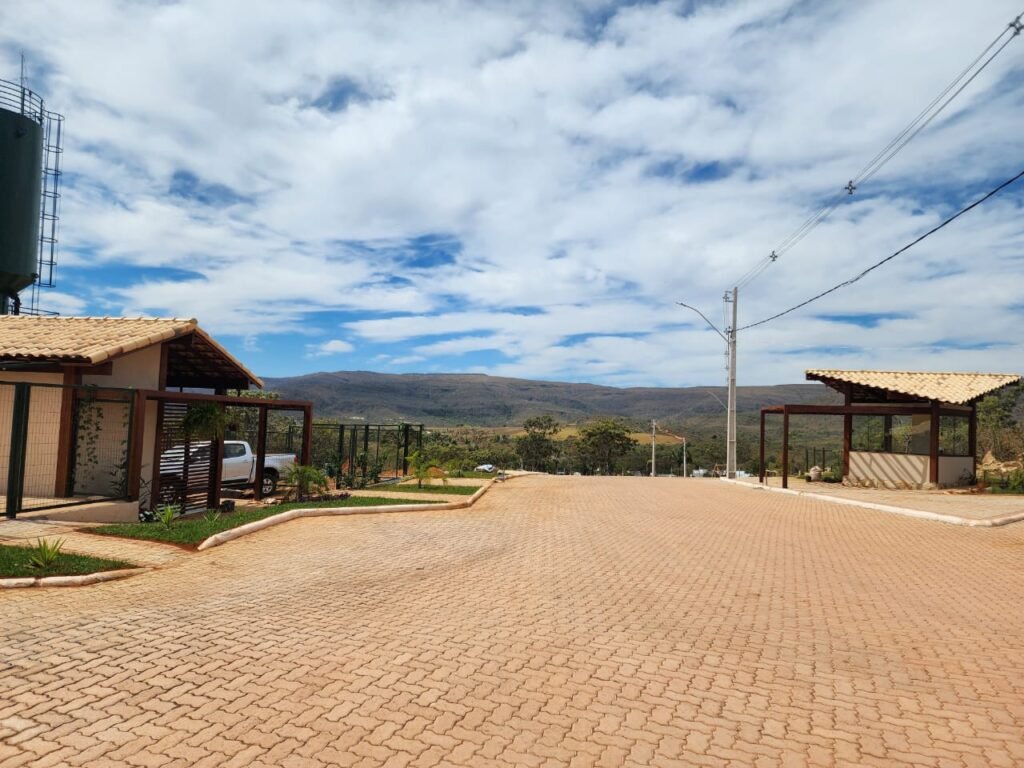 Lotes de 800 a 974m2 m2 –  Condomínio Indaía – Alto Paraíso de Goiás