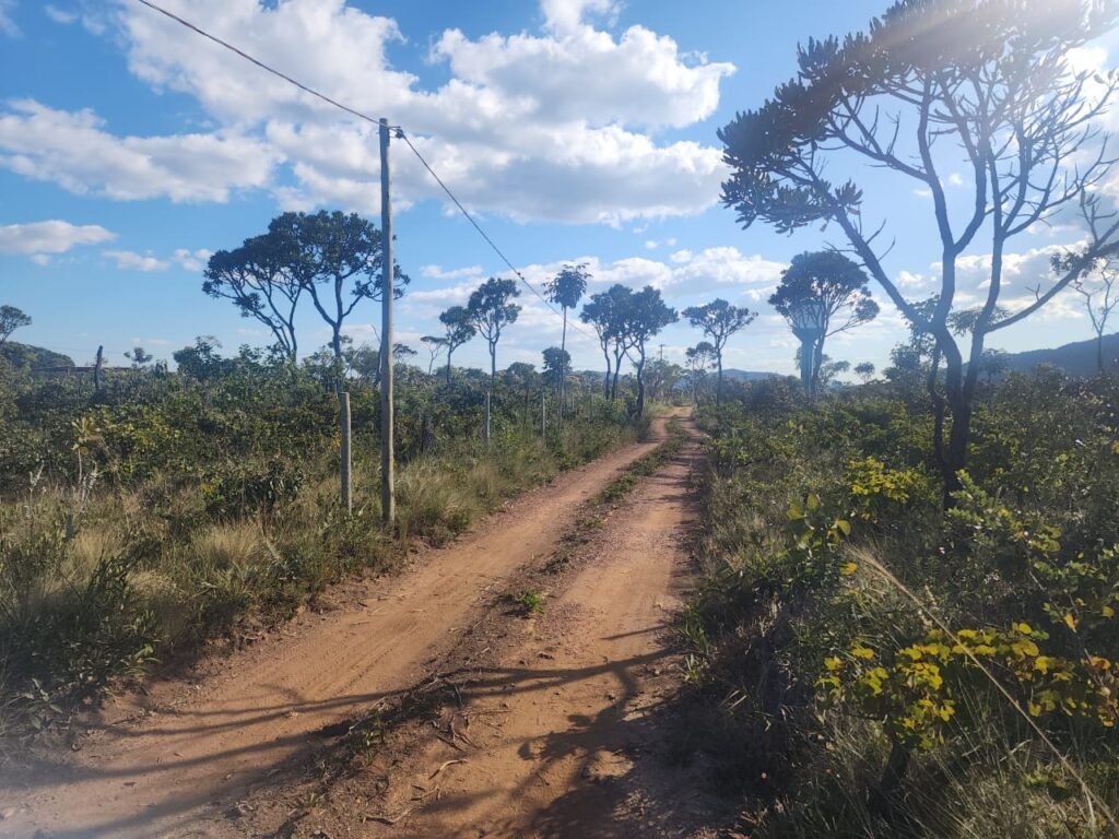 Vende-se Lote 2.700m2 – Alto Paraíso de Goiás