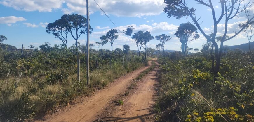 Vende-se Lote 2.700m2 – Alto Paraíso de Goiás