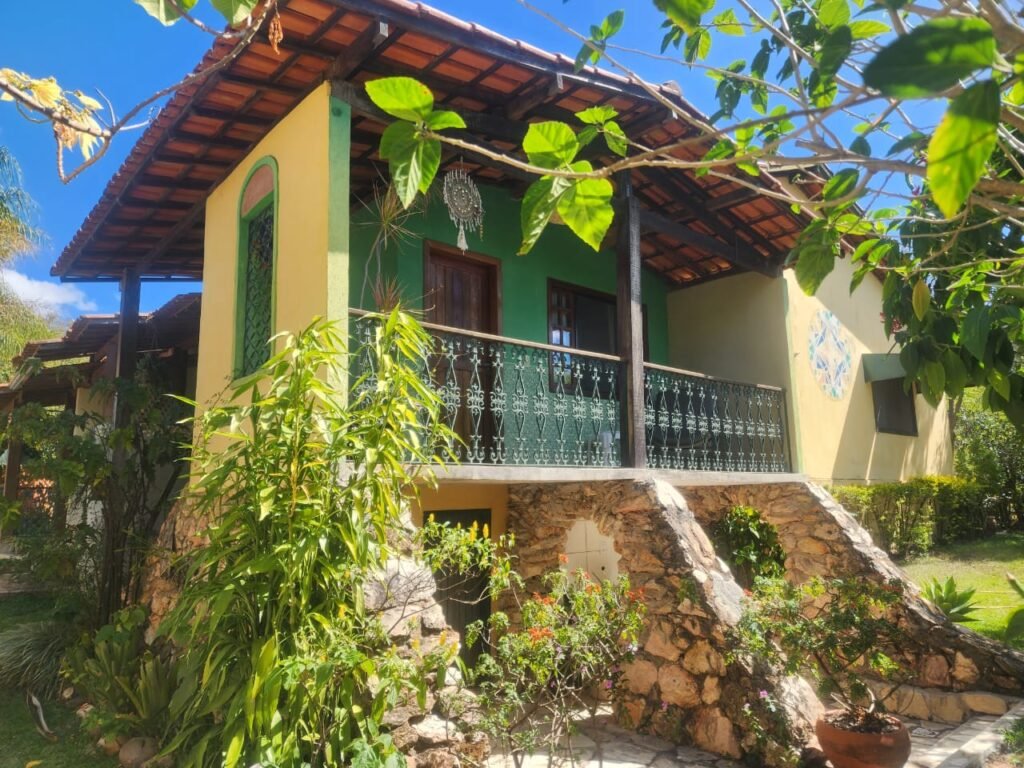 Oportunidade Exclusiva! Pousada à Venda em Cavalcante – Lote 2.000 m2 – Chapada dos Veadeiros