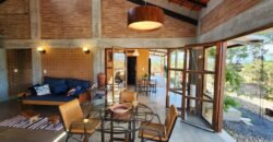 Maravilhosa Casa – pegada ecológica – 2,5km de Cavalcante/GO sentido Cachoeira Santa Barbara – Chapada dos Veadeiros Maravilhosa Casa – pegada ecológica – 2,5km de Cavalcante/GO sentido Cachoeira Santa Barbara – Chapada dos Veadeiros