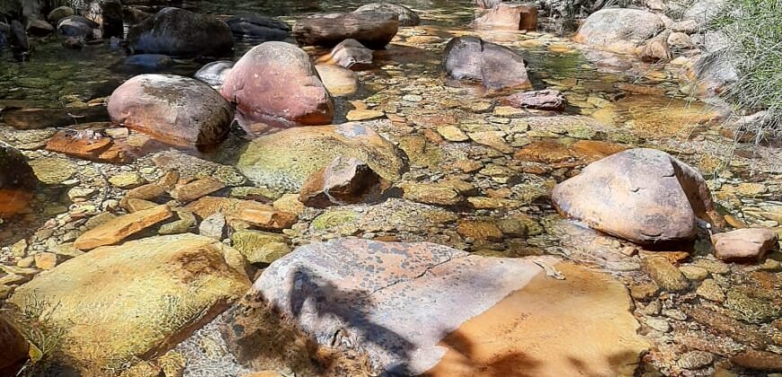 Casa – Rio – Loquinhas – Alto Paraíso de Goiás