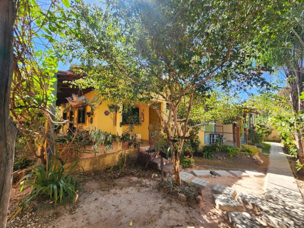 Oportunidade Exclusiva! Pousada à Venda em Cavalcante – Lote 2.000 m2 – Chapada dos Veadeiros