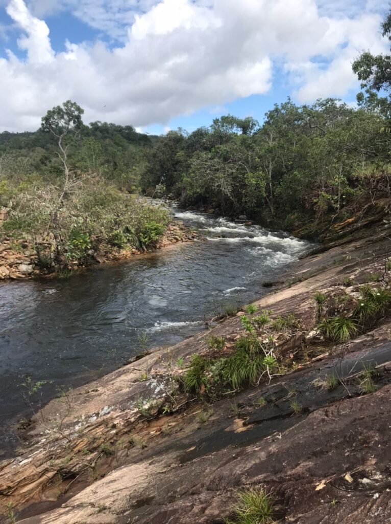 Chácara Suçuarana com acesso ao rio, Próximo a Cachoeira do Poço Encantado – Chapada dos Veadeiros