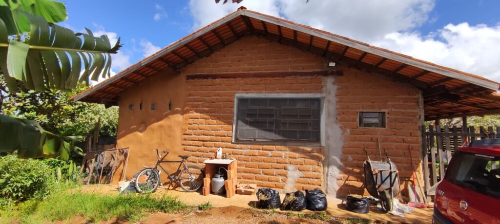 3 Casas Bioconstrução – Condomínio Rural IBC – Rio- 4km de Alto Paraíso de Goiás