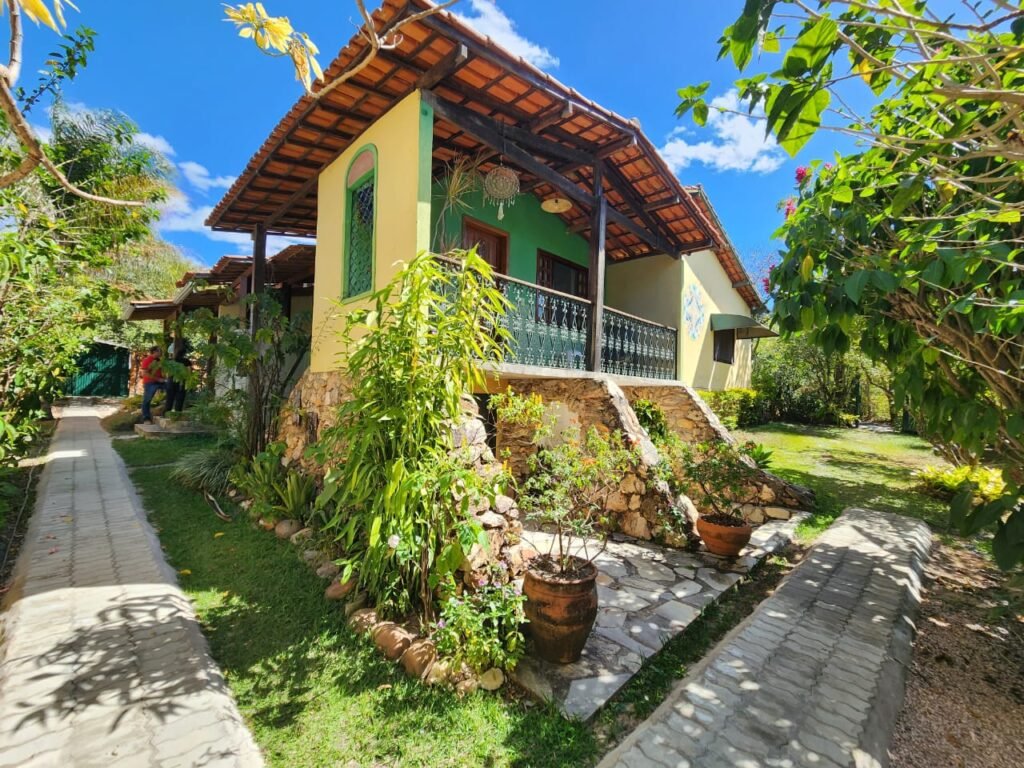 Oportunidade Exclusiva! Pousada à Venda em Cavalcante – Lote 2.000 m2 – Chapada dos Veadeiros