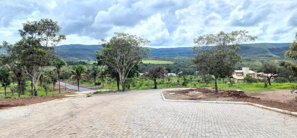 Lotes de 800 a 974m2 m2 –  Condomínio Indaía – Alto Paraíso de Goiás
