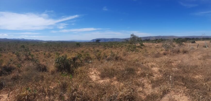 Vende-se Chácara 4ha – Acesso a Cachoeira Água Fria – Vista – 5km de Alto Paraíso de Goiás