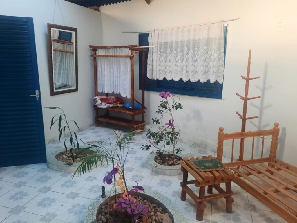 Chácara 4ha Beira Rio dos Couros – Casa Exótica e Ecológica – 12 km Alto Paraíso sentido São Jorge