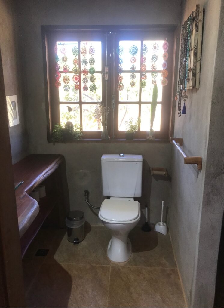 Lindo Chalé na Comunidade Rural no Km 12 – rio – entre Alto Paraíso e São Jorge