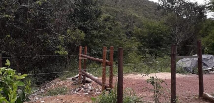 Casa – Rio – Lote 9.000 m2 – Alto Paraíso de Goiás
