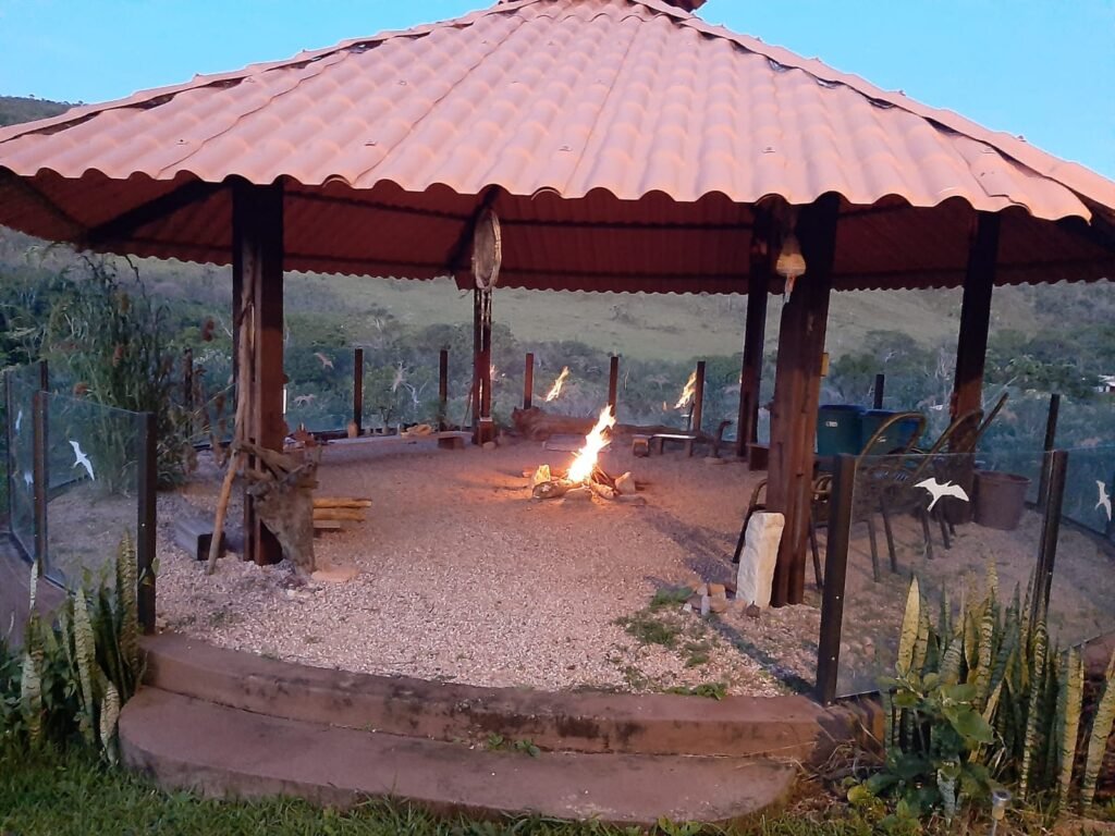 Casa – Rio – Loquinhas – Alto Paraíso de Goiás