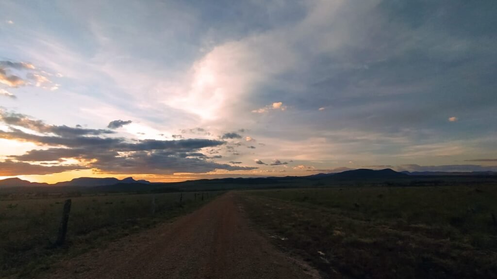 Chácara com Rio Almecegas – Vale verde – 15ha – 15km de Alto Paraíso de Goiás, Sentido Pousada Inacia