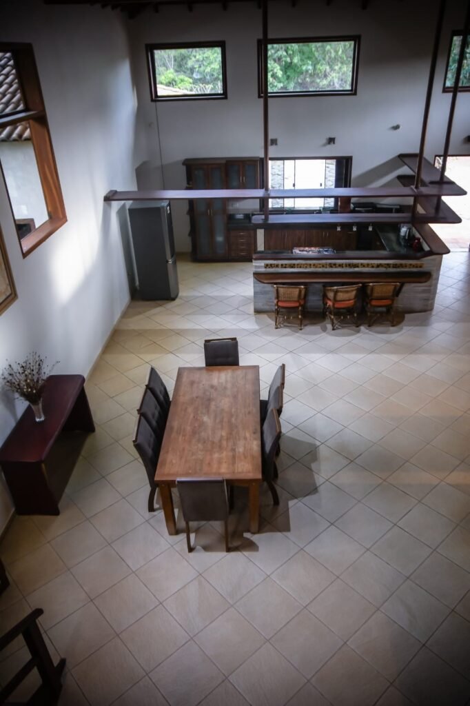 Maravilhosa Casa na Natureza – Condomínio Rural – 2 km do Centro de Alto Paraíso de Goiás