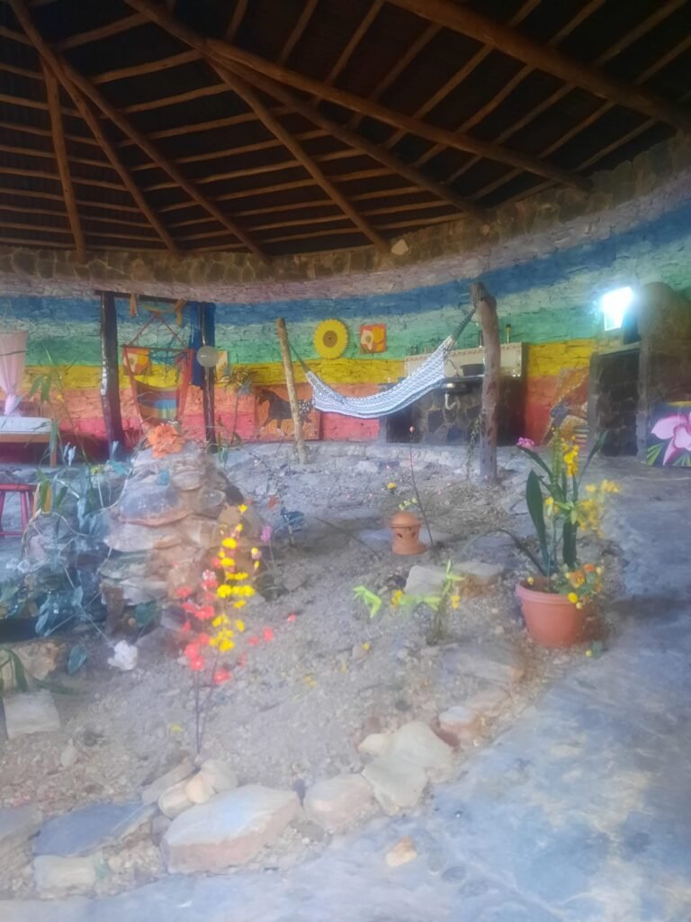 Chácara 4ha – Rio dos Couros – Lofth Ecológico Arco Iris- KM 12 – Alto Paraíso e São jorge