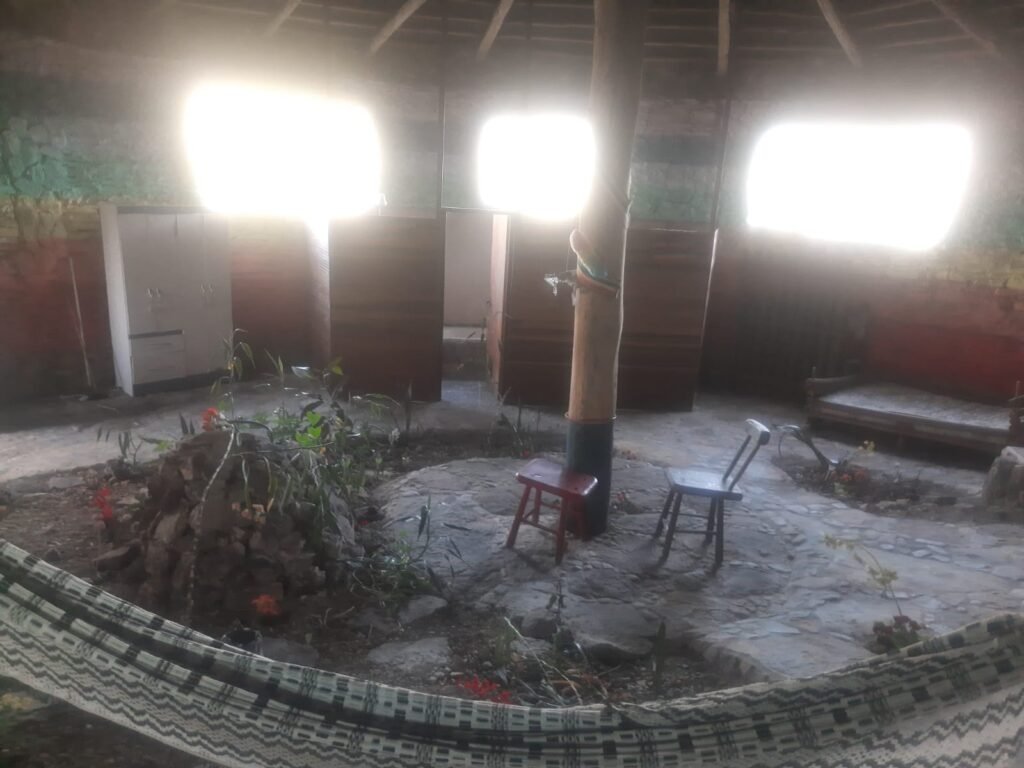Chácara 4ha – Rio dos Couros – Lofth Ecológico Arco Iris- KM 12 – Alto Paraíso e São jorge