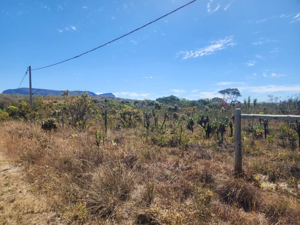 Chácara 4.000 m2 – Rio – Condomínio Rural – 12 km de Alto Paraíso sentido São Jorge