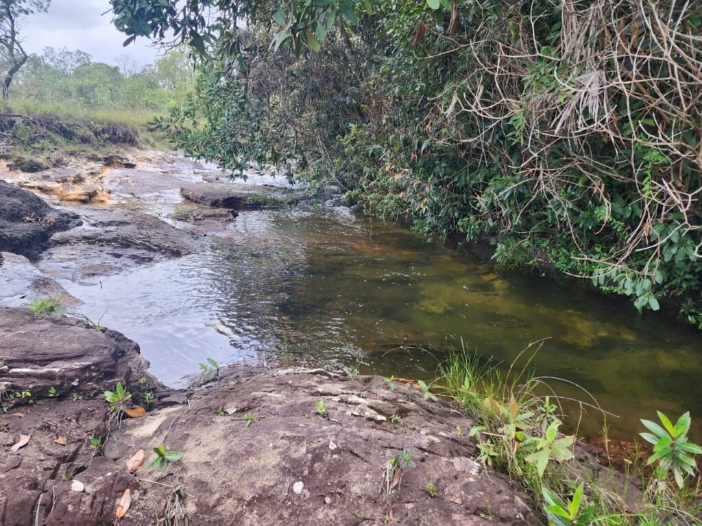 Chácara – Porteira Fechada – Rio – 5.7ha -Vale Verde – Alto Paraíso de Goiás