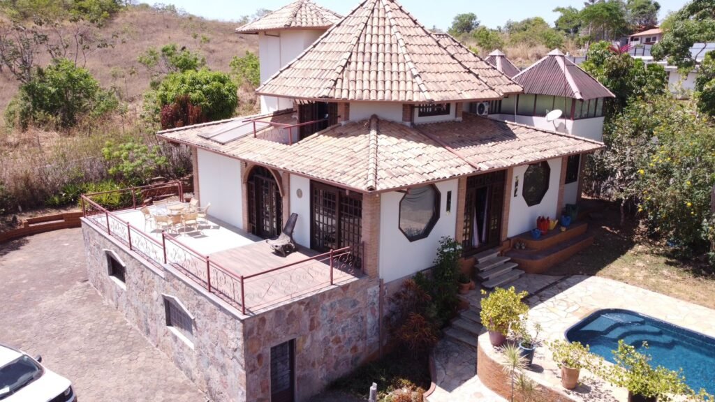 Vende-se Linda Casa Mística – Área de Laser – Estância Paraíso – Alto Paraíso de Goiás