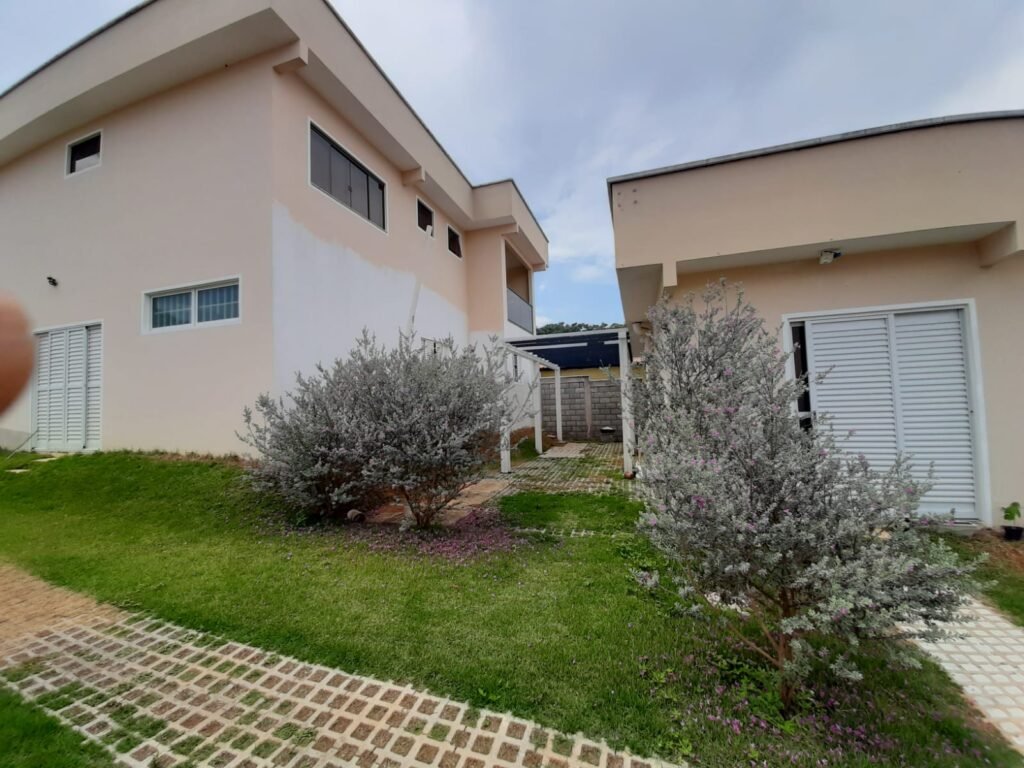 Lindo Sobrado + Casa – Centro – Alto Paraíso de Goiás