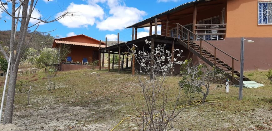Casa – Rio – Loquinhas – Alto Paraíso de Goiás
