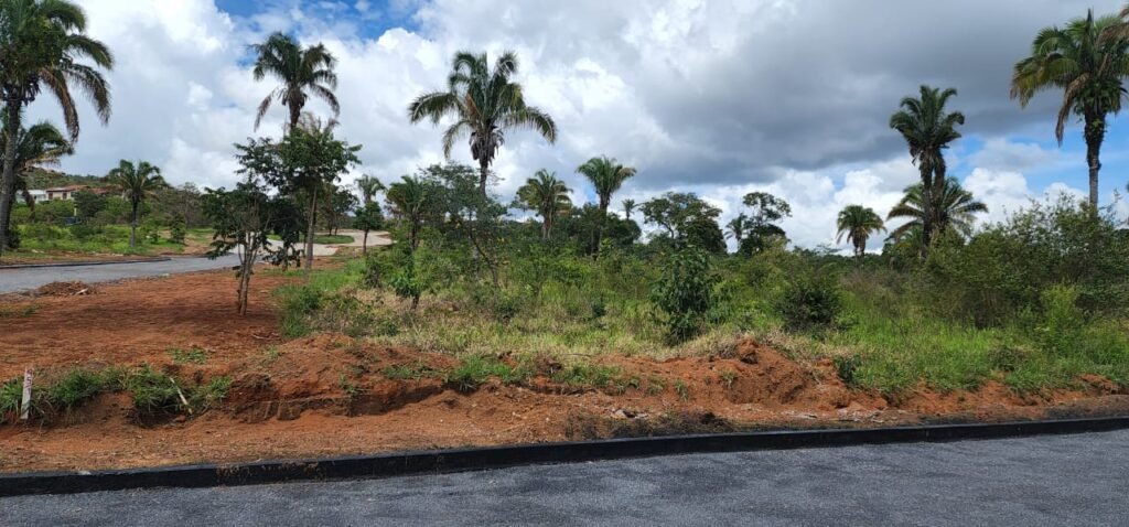 Lotes de 800 a 974m2 m2 –  Condomínio Indaía – Alto Paraíso de Goiás