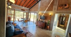 Maravilhosa Casa – pegada ecológica – 2,5km de Cavalcante/GO sentido Cachoeira Santa Barbara – Chapada dos Veadeiros Maravilhosa Casa – pegada ecológica – 2,5km de Cavalcante/GO sentido Cachoeira Santa Barbara – Chapada dos Veadeiros