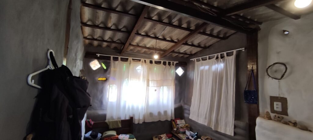 3 Casas Bioconstrução – Condomínio Rural IBC – Rio- 4km de Alto Paraíso de Goiás