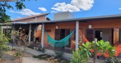 Maravilhosa Casa – pegada ecológica – 2,5km de Cavalcante/GO sentido Cachoeira Santa Barbara – Chapada dos Veadeiros Maravilhosa Casa – pegada ecológica – 2,5km de Cavalcante/GO sentido Cachoeira Santa Barbara – Chapada dos Veadeiros