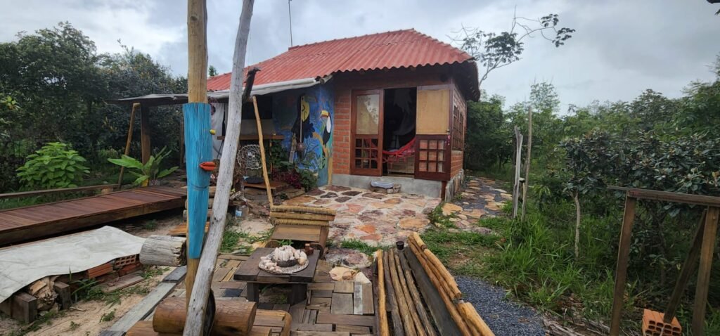Lindo Chalé na Comunidade Rural no Km 12 – rio – entre Alto Paraíso e São Jorge