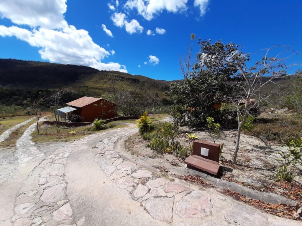Casa – Rio – Loquinhas – Alto Paraíso de Goiás